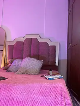 LoveQueen2 - fingering pussy