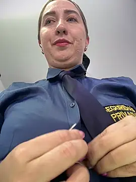 Suzy-111 - 🥵COWORKER SUCK MY TITS🍒