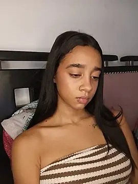 Zoe_Sweett18 - Naked+ finger in the ass