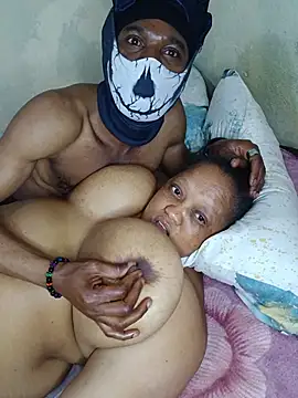 BBW123MILF - Kissing