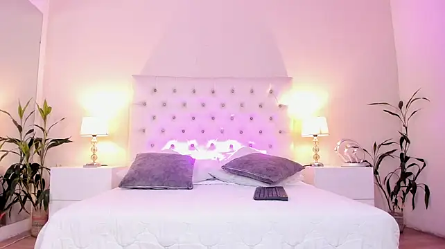 Tiffanny_Gomez - SPANKS ASS X10