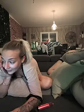 Thefrenchkiss25 - Ejac seins + sextape + Insta