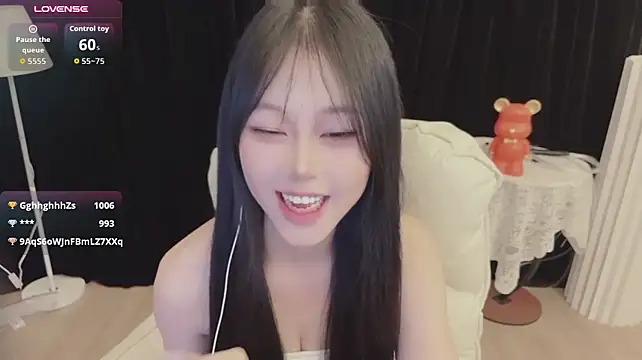 -Annababy - 裸背小狗趴2分钟