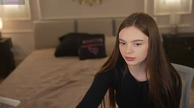 Zlata_Sky - show pussy