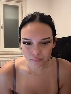 HotEmii - Squezze my Boobs💦💦