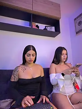 AlannaEvons - Our cum on your face 💦😈