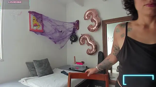 Natt_op - assemble a dildo