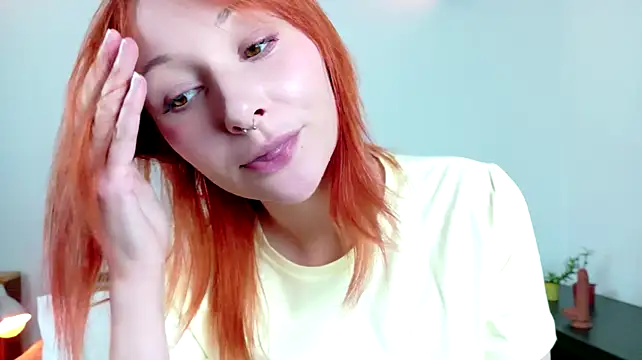 Hannaxo1 - Naked ass teasing!