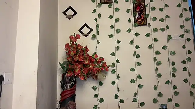 Naira_fit - Bikni shower dance 💃