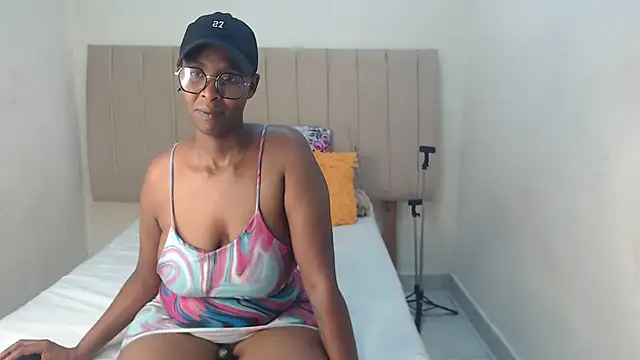 SexyCurves9 - BestTipperGetsToPickShow