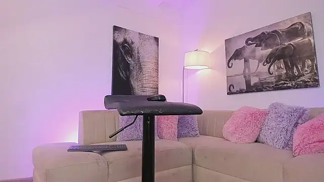 Alaia7h - spank that fat ass