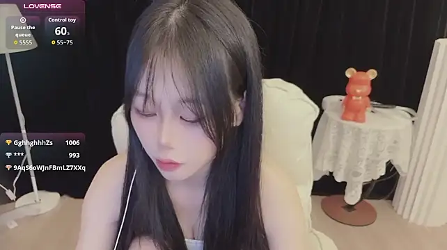 -Annababy - 裸背小狗趴2分钟