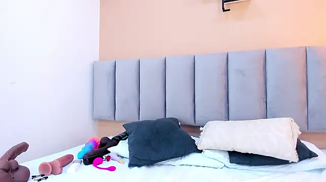 Sophieturner_mg - full dildo in my ass