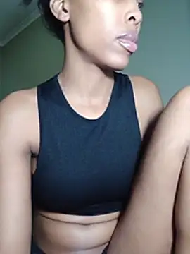 Paris_Layla - 💫 Oil & Shake Ass✨️