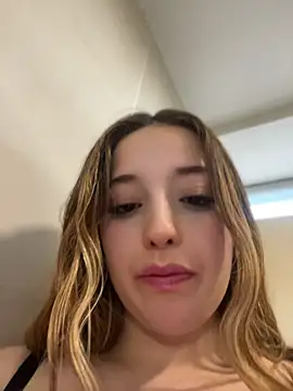 BLANCA__NIEVES - big ass golden shine ✨🍎