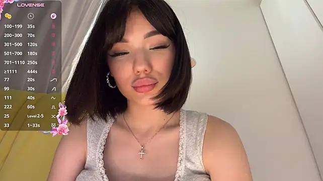 Barbie_Aria - pinch my nipples x5 to make them hard