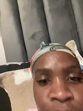 LuciousLips96 - Last tipper request anything