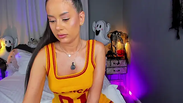 AmedeeaBanks - Tease me with your gentle vibrations