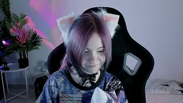 Hikkacat
