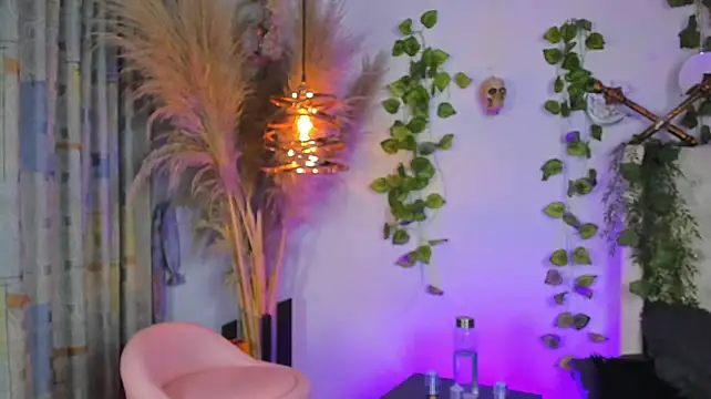 Quiinn_bx - 🌸❤️SQUEEZE MY NIPPLES + WET MY TITS🌸❤️