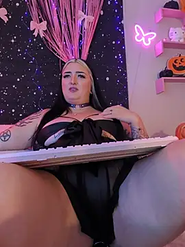ImKatMeow - suck dildo