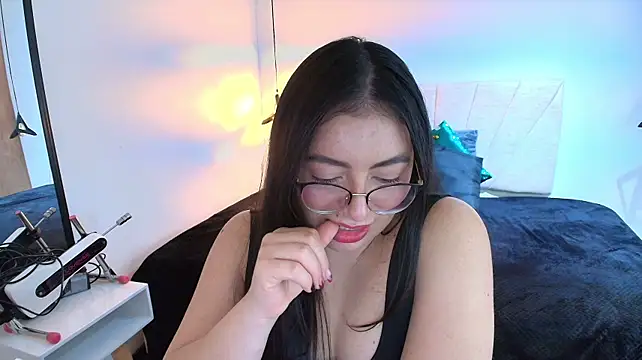 MiaWils_ - PUSSY UP CLOSE + RIDING DILDO🔥🫦