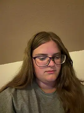 CurvyPaar2 - Show Ass & 2 Videos