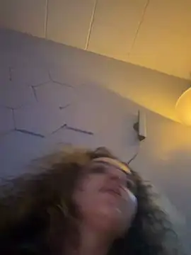 Squiirtqueenn - Squirt show outside