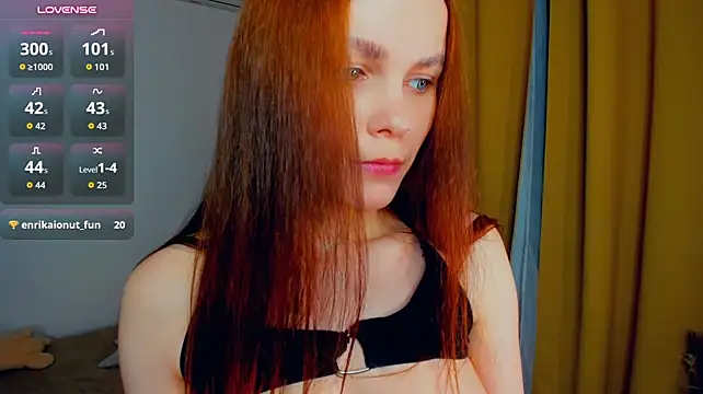 LeilaErcolani - drip wax on my chest