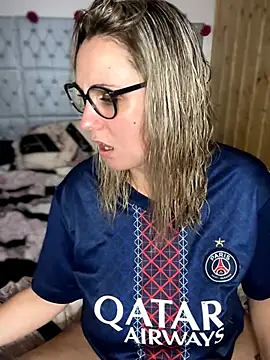 Leanymphoo - ENLÈVE MON JOLIE TEE SHIRT 🗼