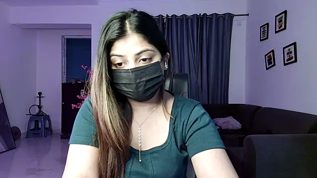 Hot-Shivangi