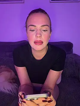 LorenaRosee - Jump to see my Boobs bounce 🥵🥵