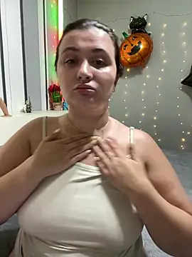 AureTease - topless 5 min