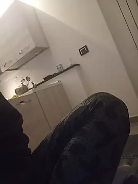 Hotmami93 - Voglio comprarmi tanto intimo