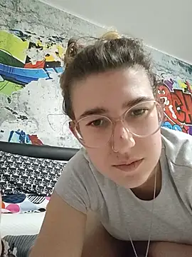 GloriaVeil - 🔥 Go Doggy 1 Min