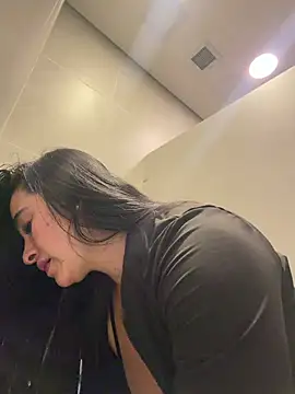 RoseOnYou - NAKED👀PLUG ANAL🥵👀FUCKED BATHROOM😈