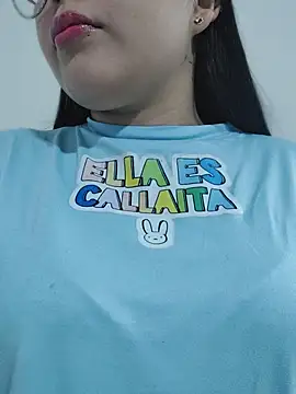 Elinaax - boobs 🥺🔥