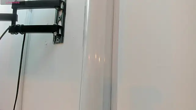 Emily_parkerr - PLAYING WITH SALIVA AND THE TONGUE