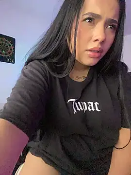 Irenewildee - show boobs + bounce
