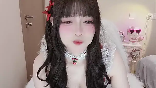 -zhuzhu-999- - 想给哥哥喝水，但又怕哥哥扎我的大腿🦵🦵🦵