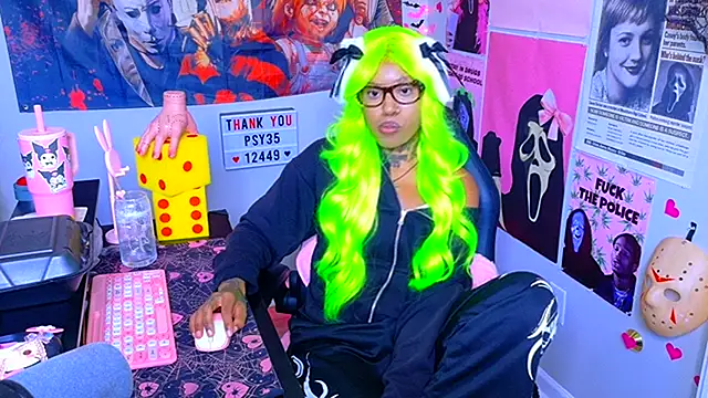 Spookiebaddie - naked😇 + oil