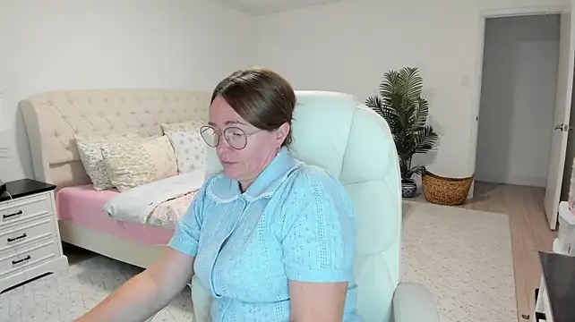 Vika73 - type - ​menu ​and ​private ​active