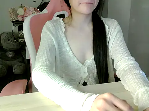 Linh-Barbie - 🌷• show boobs(khoe ngực)