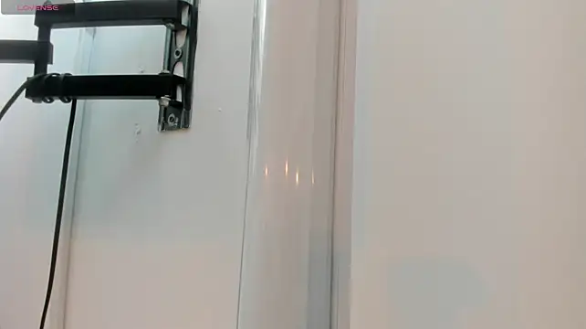 Emily_parkerr - PLAYING WITH SALIVA AND THE TONGUE