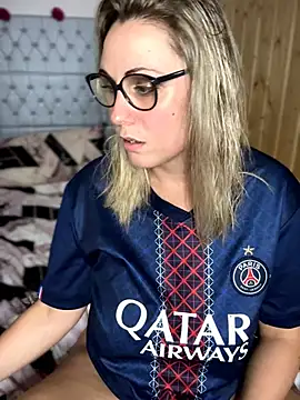Leanymphoo - ENLÈVE MON JOLIE TEE SHIRT 🗼
