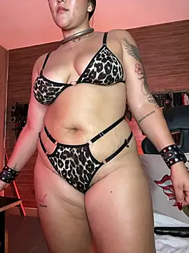 Yey_bdsm - saliva on my tits!
