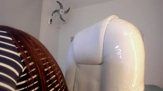 Walton_abieca_ - Rub pussy with lush