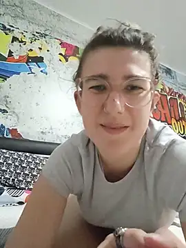 GloriaVeil - 🔥 Go Doggy 1 Min