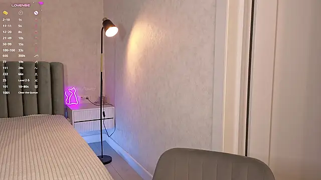 Bonnyfloweer - gently touch my pussy and make it wet!