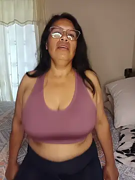 Emilif_ - squeeze tits 🍒